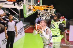 IBL - Prawira hampir terjerembap kembali di kandang saat lawan Dewa United
