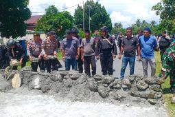 Polres SBB pastikan jalur lintas seram kembali normal usai diblokade warga
