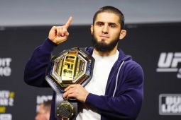 Islam dan  Merab pakai celana khusus saat pertahankan gelar di UFC 311