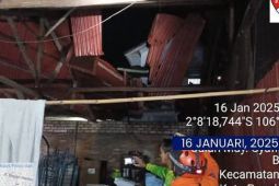 Sebanyak 44 rumah di Pangkalpinang rusak diterjang angin kencang