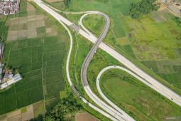 Tol Serang-Panimbang turunkan biaya logistik