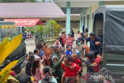 Kemensos salurkan bantuan untuk korban erupsi Gunung Ibu