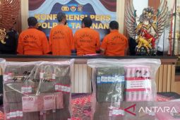 Polres Tabanan tetapkan empat orang tersangka korupsi dana UEP