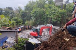 Basarnas Bali masih cari dua korban tanah longsor Ubung dari reruntuhan