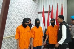 Polisi tangkap tiga pengedar tembakau sintetis di Kota Serang
