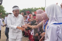 Dedi Mulyadi malu karena masih ada ratusan ribu rumah belum teraliri listrik di Jabar