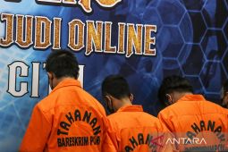 Tiga ditangkap di Lampung, tersangka kasus judi "online" Agen138 dilimpahkan ke Kejagung