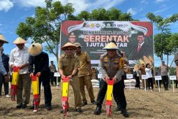 Polda Sulteng tanam jagung di lahan 1.790 hektare