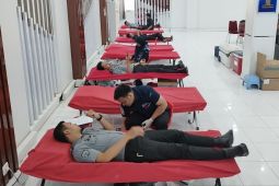 Ditjen Imigrasi Sumut donor darah untuk memenuhi stok  PMI
