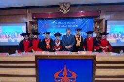 Usulkan disertasi EBT, Fendi Haryono resmi sandang gelar Doktor Hukum