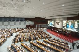 DPR menggelar paripurna bahas pembentukan timwas-usul RUU Minerba