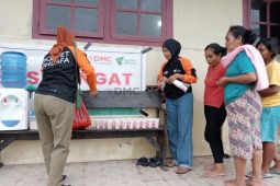 DMC Dompet Dhuafa membuka pos bagi penyintas erupsi Gunung Ibu Halmahera