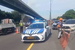 Sistem contraflow di jalan Tol Jakarta-Cikampek diperpanjang waktunya
