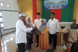 Pemkab Aceh Besar salurkan bantuan tekan stunting