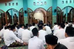 Masjid Jogokaryan Jogjakarta 24 jam tak sepi pengunjung