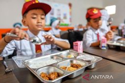 Kemarin ekonomi, UKM kelola tambang hingga soal makan bergizi gratis