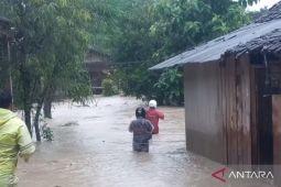 Puluhan KK di Madiun terdampak banjir kiriman