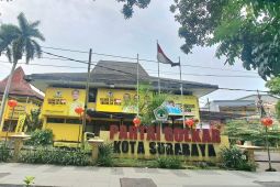 Sambut Imlek, kantor DPD Golkar Surabaya dihias lampion wujud keberagaman
