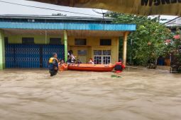 Banjir luapan Sungai Sebalo merendam ratusan rumah warga di Bengkayang