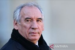 Macron didesak bubarkan parlemen