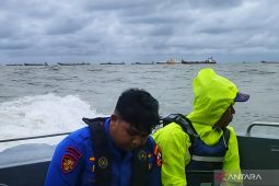 Ditpolair Polri tunda cabut pagar laut karena cuaca