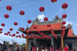 Lebih dari 1.500 umat rayakan Imlek di Vihara Satya Darma Benoa