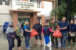 Dinsos Kota Tangerang salurkan bantuan logistik ke lokasi terdampak banjir