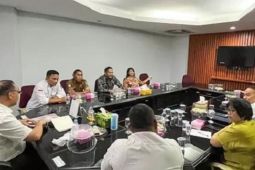 Pemkab dan NHM bahas penggunaan Bandara  Kuabang Kao