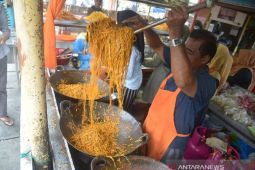Pusat Riset USK: Mi Aceh dan ayam tangkap berpeluang jadi produk ekraf internasional