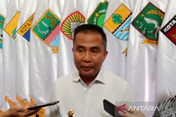 Pj Gubernur Jabar meminta solusi bersama agar tak ada penahanan ijazah
