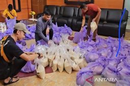 Pemprov Kalsel sumbangkan 5,5 ton beras bagi warga terdampak banjir