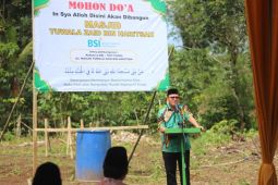 Nukman minta jadikan masjid tempat kegiatan positif