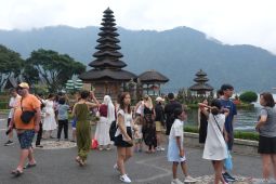 4000 wisatawan kunjungi Ulundanu Beratan pada libur Imlek 2025