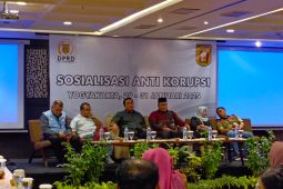 Pemkot-DPRD Banjarbaru sosialisasikan antikorupsi di Yogyakarta