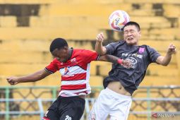 Liga 1 -  Madura United kalahkan Persis Solo 2-0