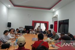 Buruh PT Duta Palma gelar aksi damai menunntut upah dan perlindungan hak