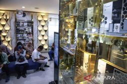Harga emas Antam 3 Maret naik Rp7.000 menjadi Rp1,679 juta per gram