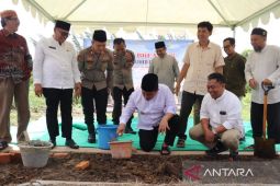 Bupati Bekasi resmikan pembangunan Masjid At-Tauhid Deltamas 1