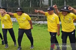 Pengurus DPP Golkar "outbond" di The Highland Park Resort Bogor seperti retreat kabinet Prabowo