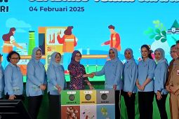 KLH dan Seruni kampanyekan gerakan bersih negeri