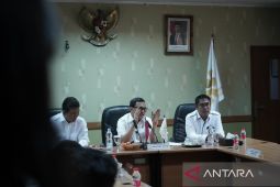Menteri P2MI sebut PMI korban penembakan, satu masih koma, satu relatif baik