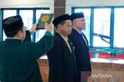 Pj Sekda lantik dua pejabat administrator Disdukcapil Bartim