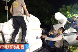 Polda NTT sebut 1.032 warga terdampak rob di Kupang