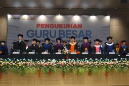 Unika Atma Jaya kukuhkan dua guru besar