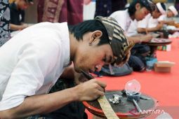 Budayawan sarankan tradisi lisan dihadirkan di tingkat sekolah