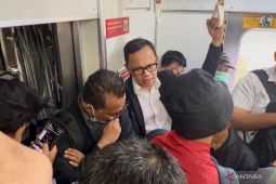 Wamendagri Bima Arya tidak mempermasalahkan pejabat gunakan transportasi umum