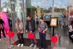 Bank Mandiri beri kelancaran bertransaksi di Surabaya X Beauty 2025