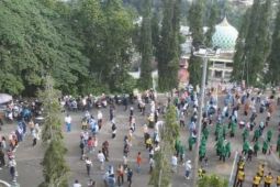 Pj Bupati Merangin dan masyarakat senam bersama