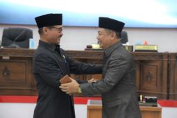 Gelar paripurna, DPRD Barsel harap bupati terpilih segera dilantik