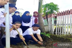 Bawaslu Gorontalo Utara tanam pohon simbol integritas dan kejujuran